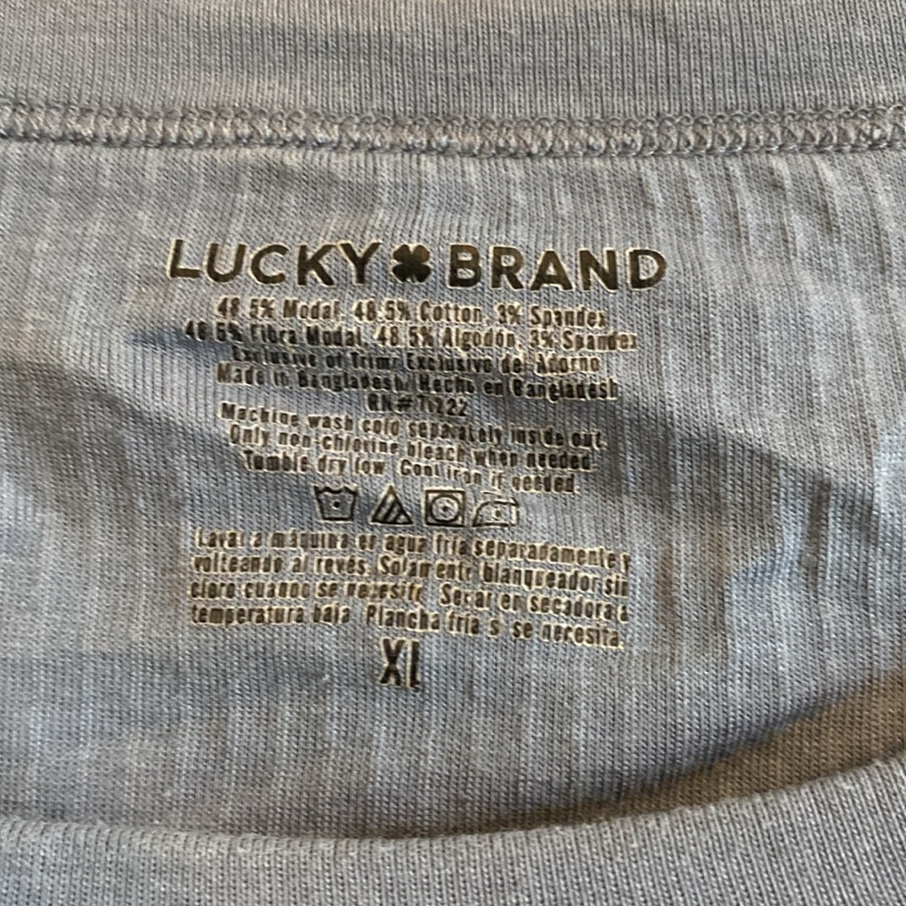 Ribbed T-shirt - Picture 2 of 3